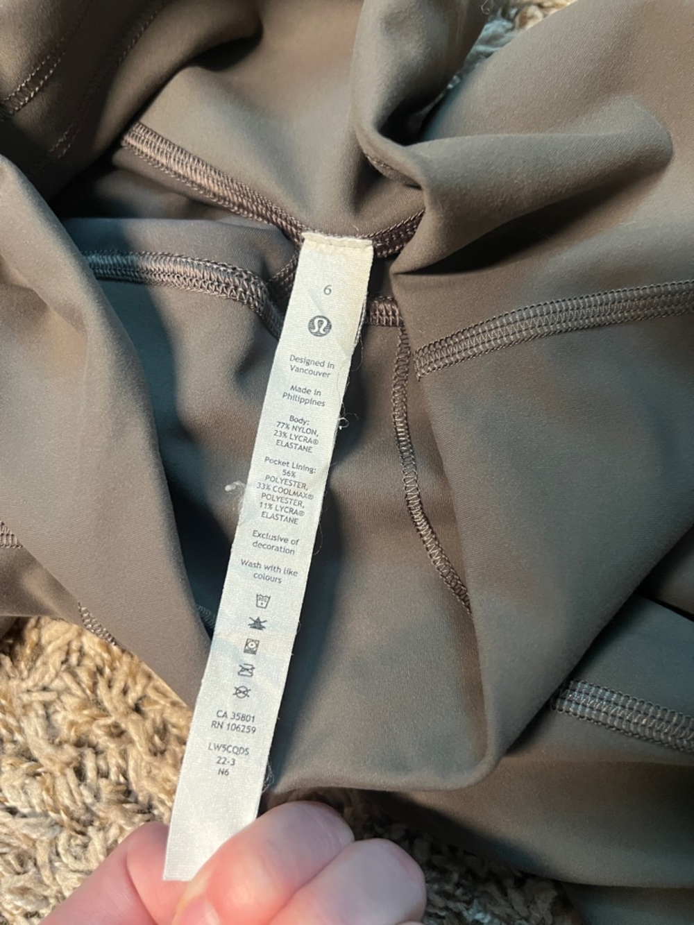 Lululemon Wunder Train High Rise Tight 25” - Picture 4 of 6